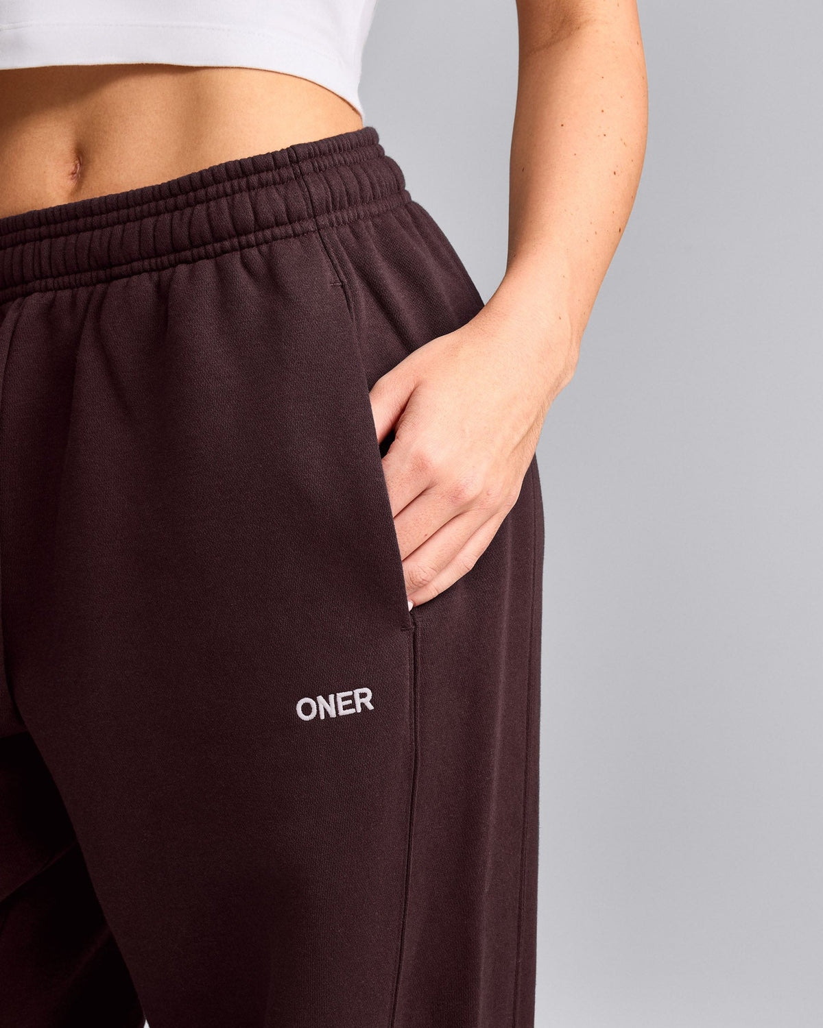 Oner Active Foundations Cosy Straight Leg Sweatpants | Plum Brown