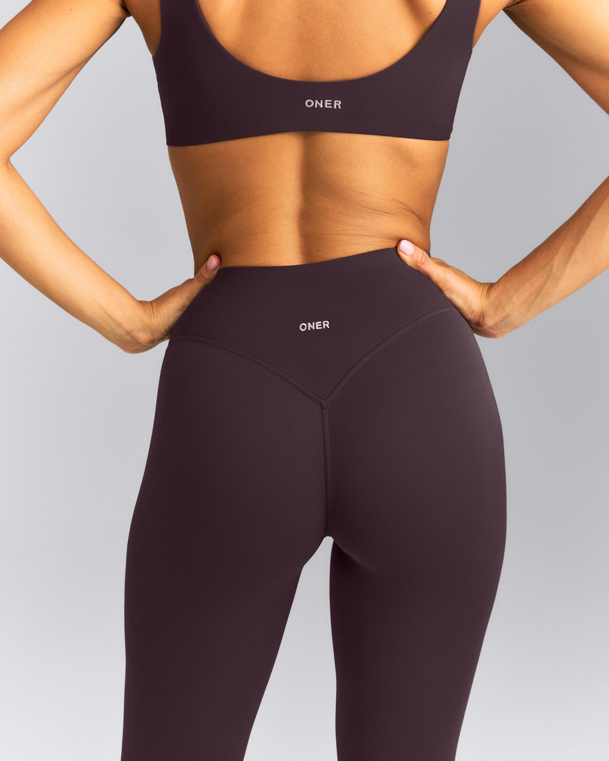 Oner Active SoftMotion™ High Waisted Leggings | Dark Umber Brown