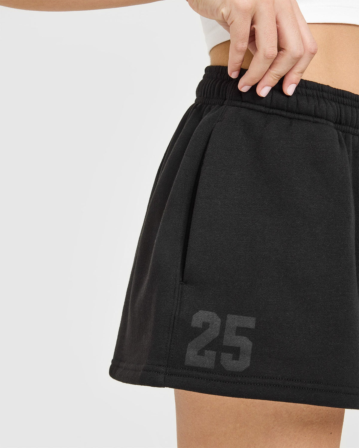 Oner Active Foundations Oversized Oner 25 Shorts | Black