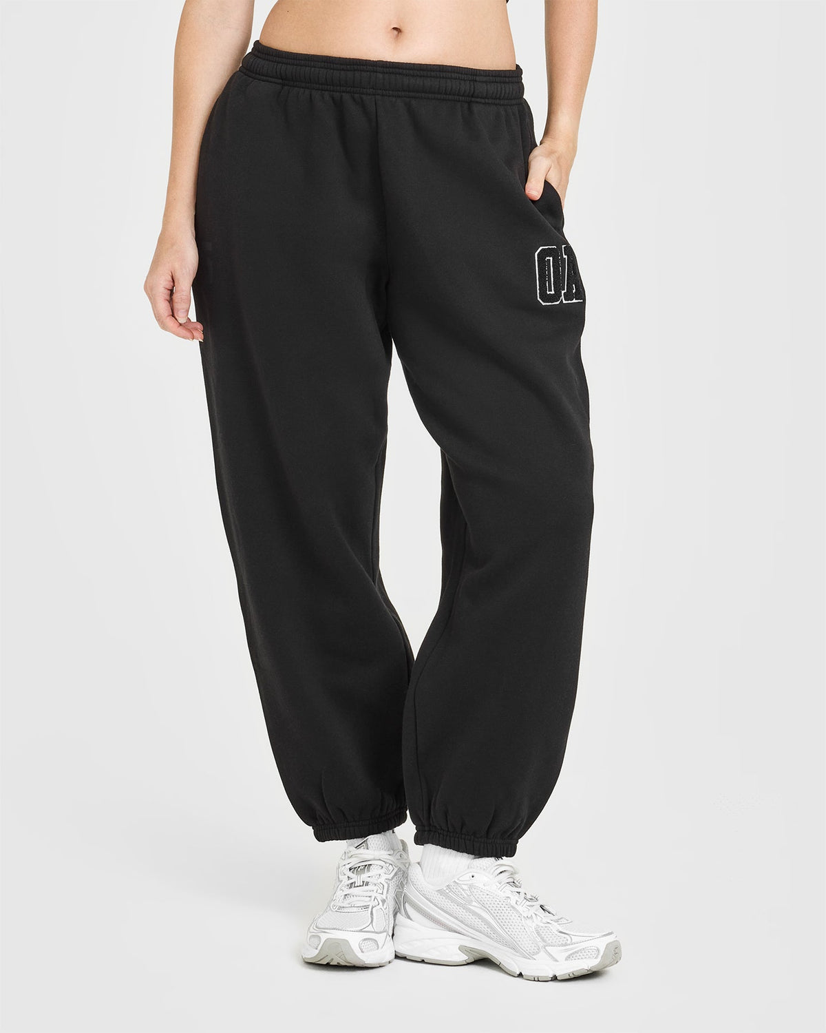 Oner Active Foundations Oversized Oner 25 Sweatpants | Black