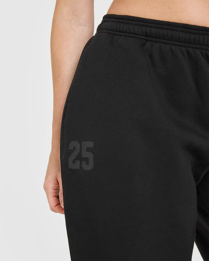 Oner Active Foundations Oversized Oner 25 Sweatpants | Black