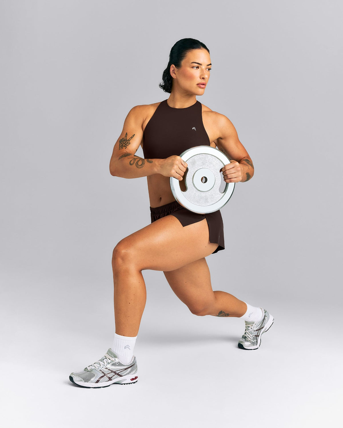 Oner Active EasyLift™ High Neck Sports Bra | Dark 70% Cocoa