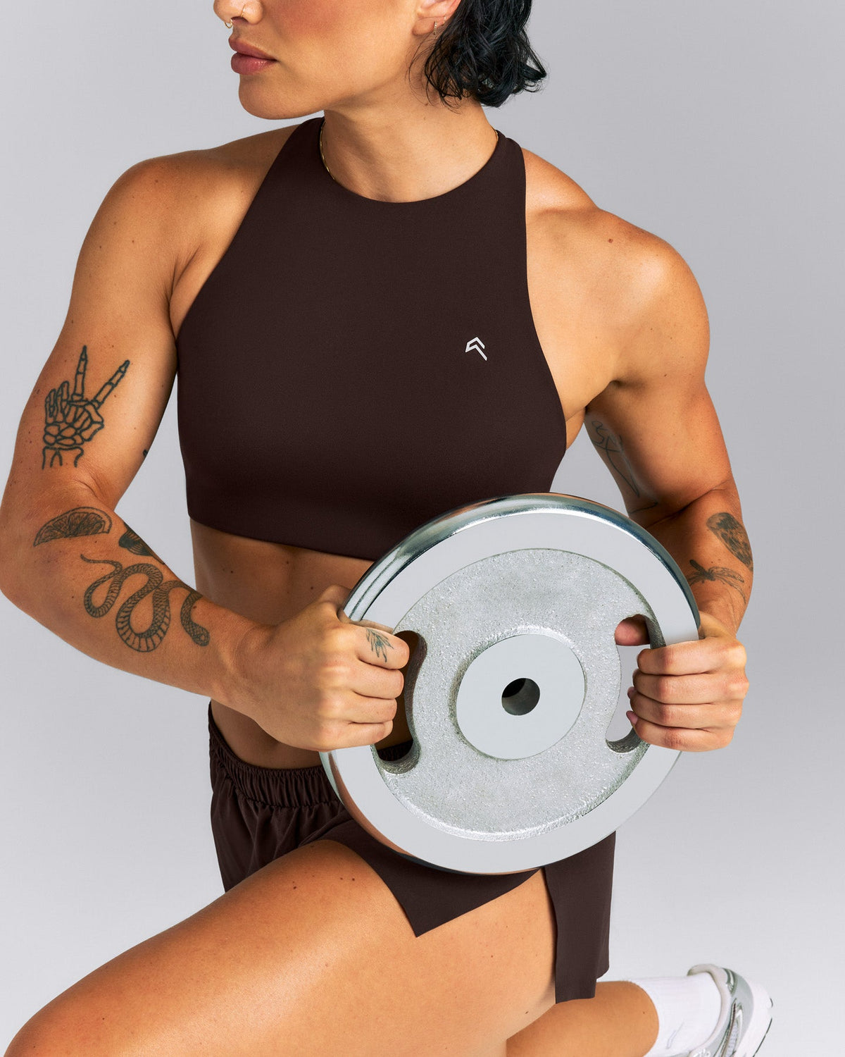 Oner Active EasyLift™ High Neck Sports Bra | Dark 70% Cocoa