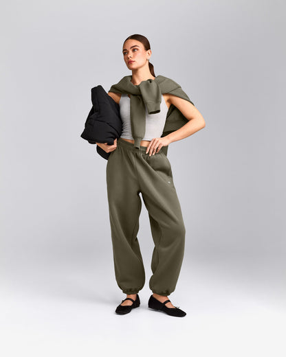 Oner Active Foundations Cosy Oversized Sweatpants | Alpine Green