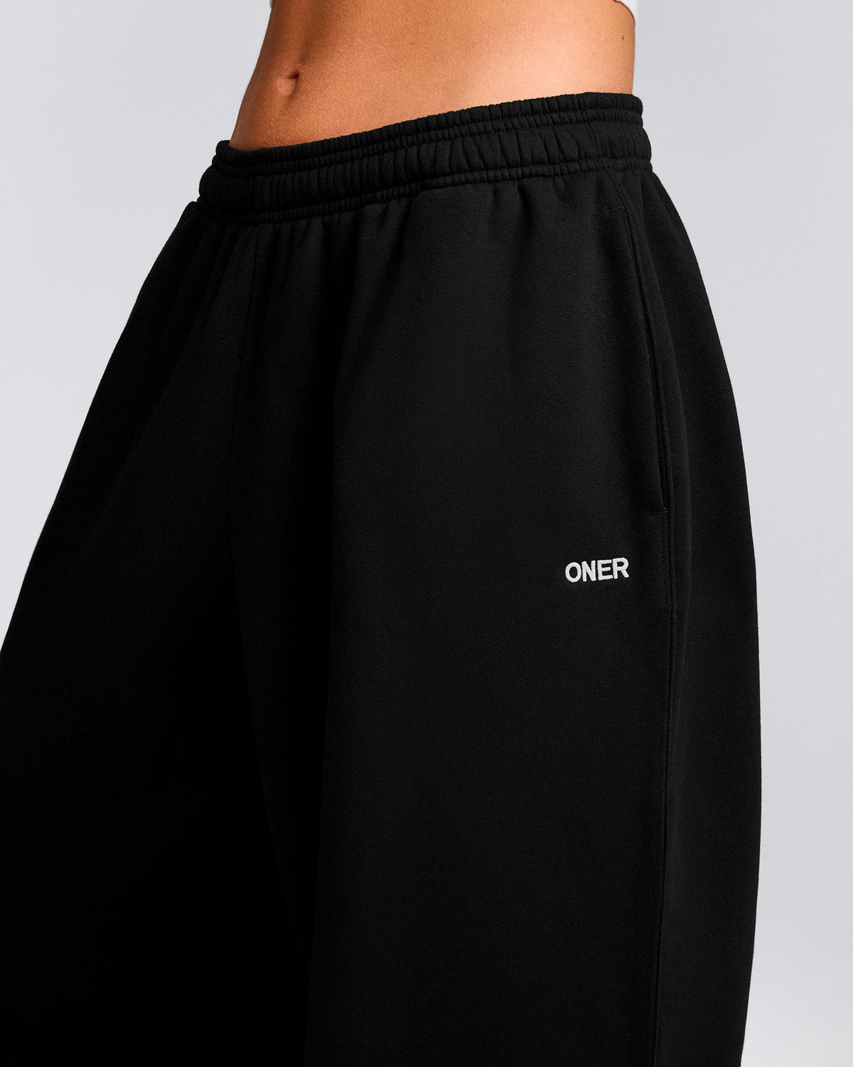 Oner Active Foundations Cosy Oversized Straight Leg Sweatpants | Black