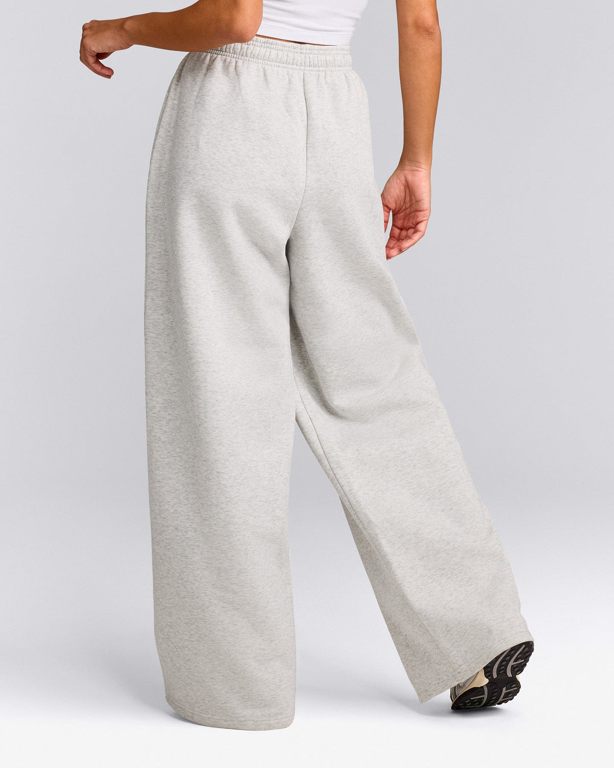 Oner Active Foundations Cosy Oversized Straight Leg Sweatpants | Light Gray Marl