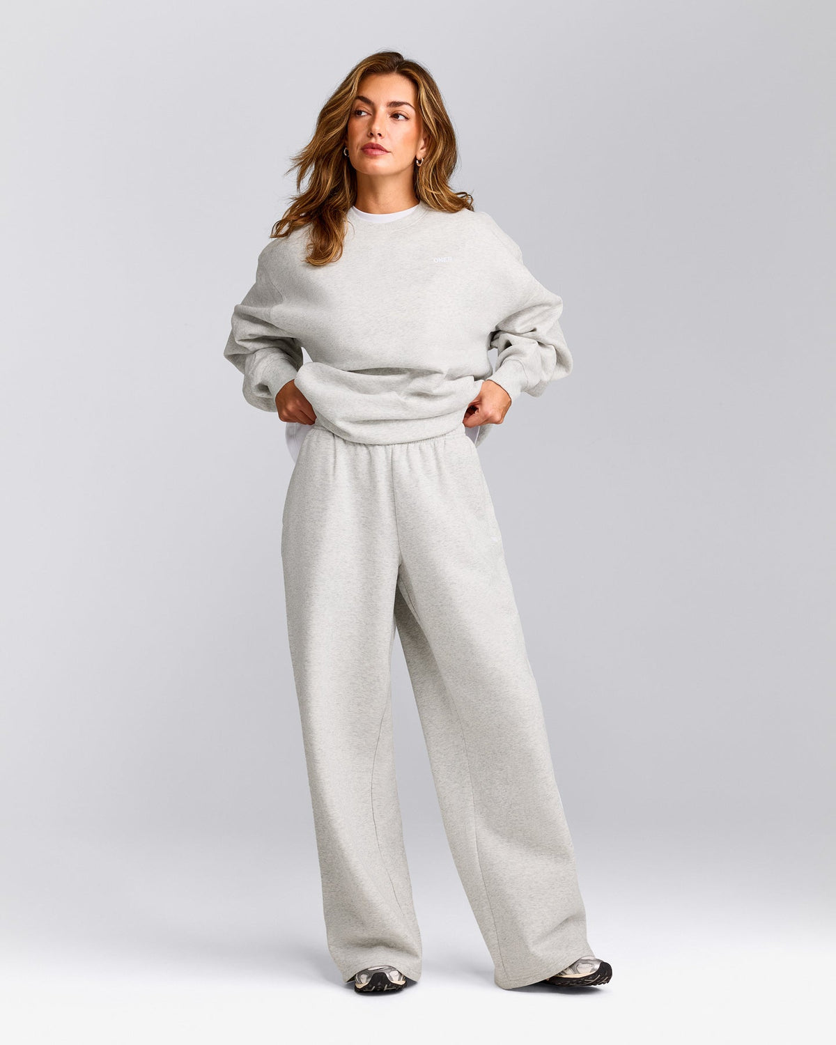 Oner Active Foundations Cosy Oversized Straight Leg Sweatpants | Light Gray Marl
