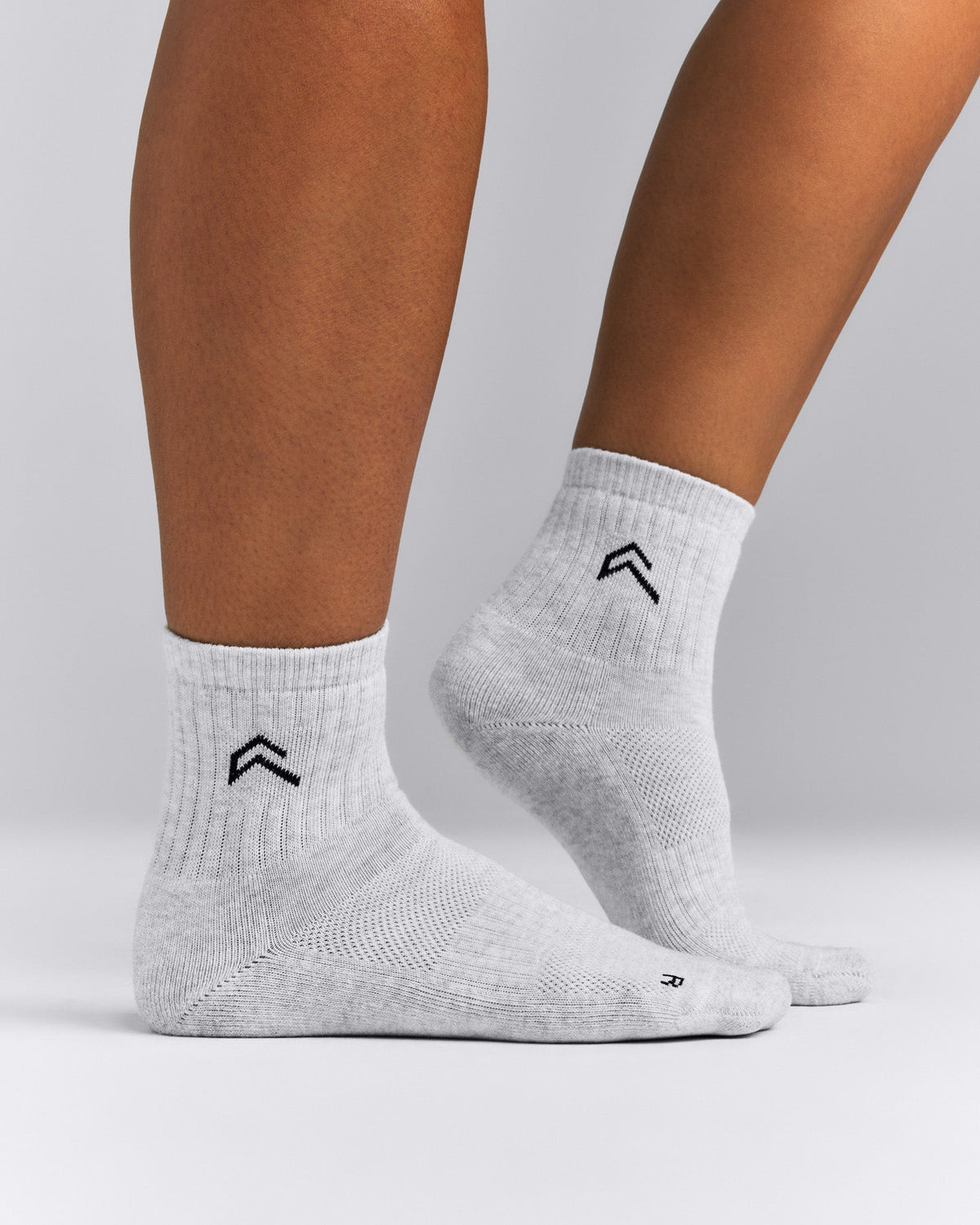 Oner Active Mid Crew Socks 3 Pack | Gray/White/Black