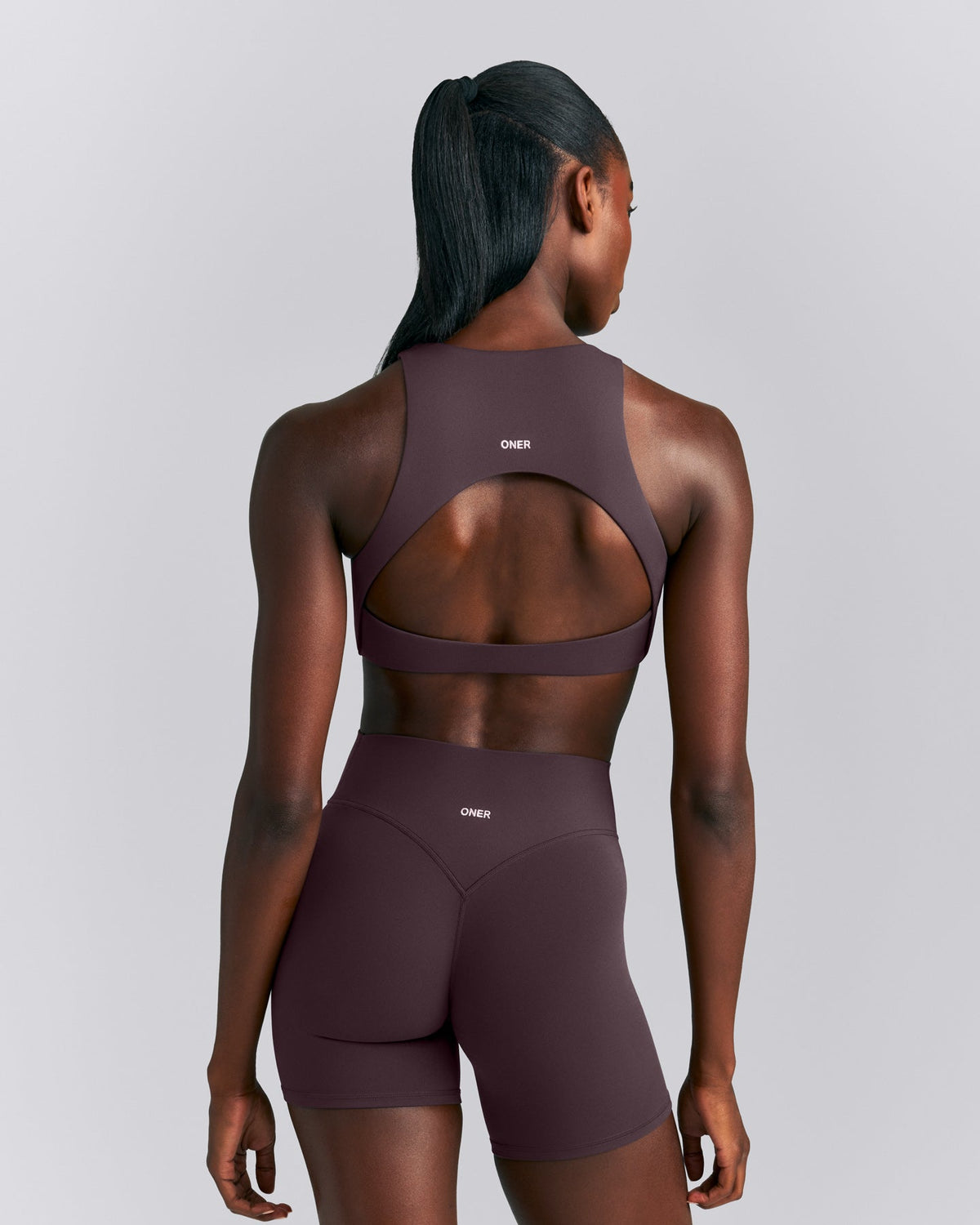 Oner Active SoftMotion™ High Neck Sports Bra | Dark Umber Brown