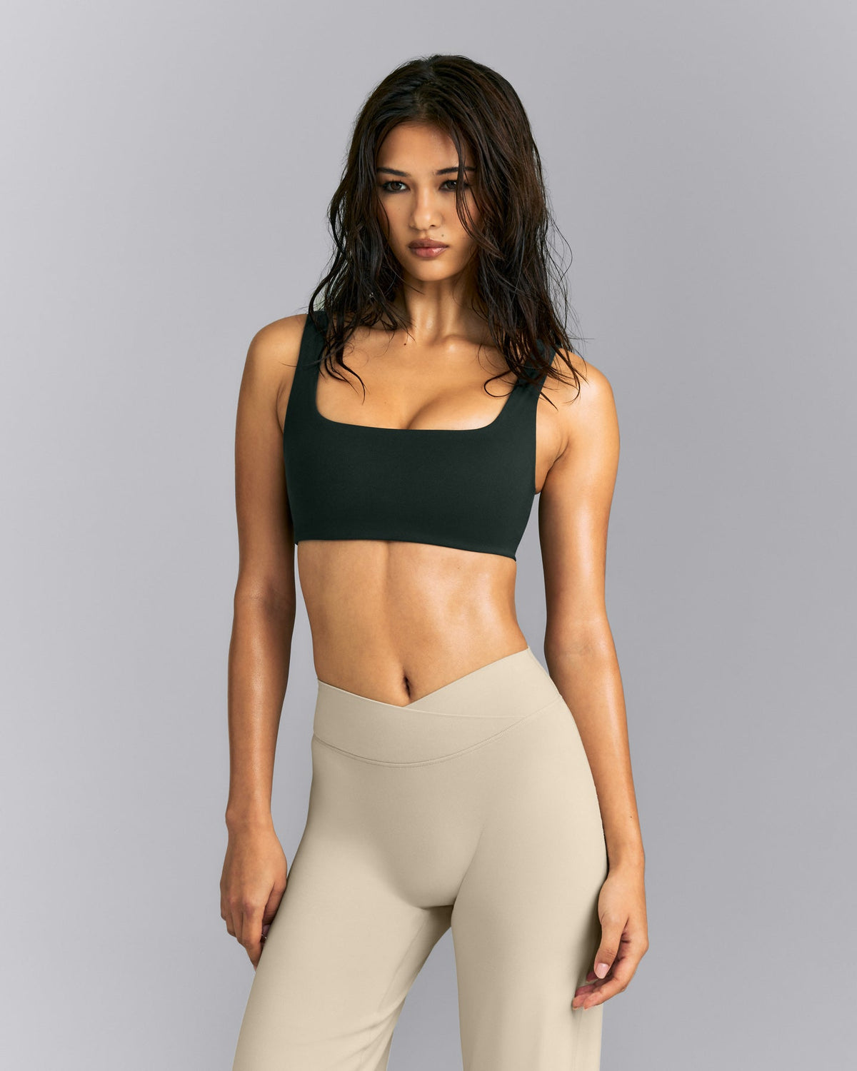 Oner Active SoftMotion™ Soft Square Neck Sports Bra | Emerald Noir