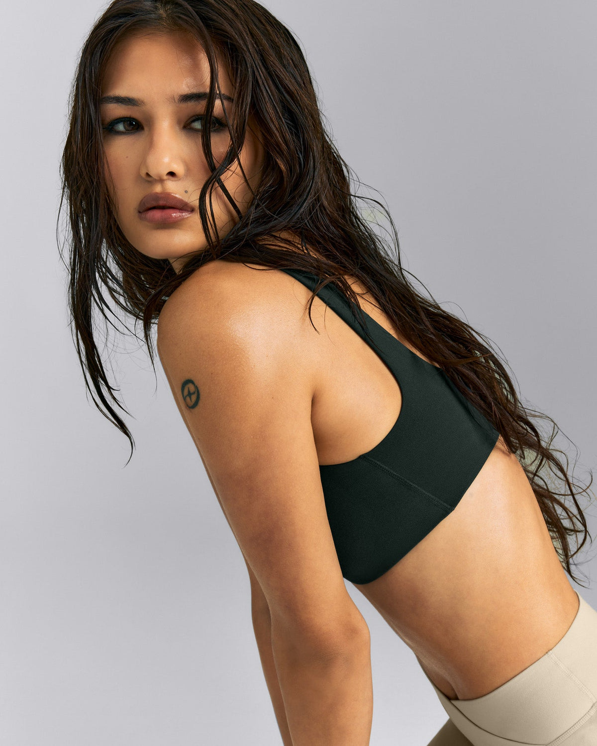 Oner Active SoftMotion™ Soft Square Neck Sports Bra | Emerald Noir