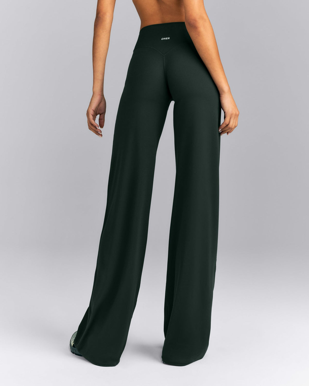 Oner Active SoftMotion™ Straight Leg Pants | Emerald Noir