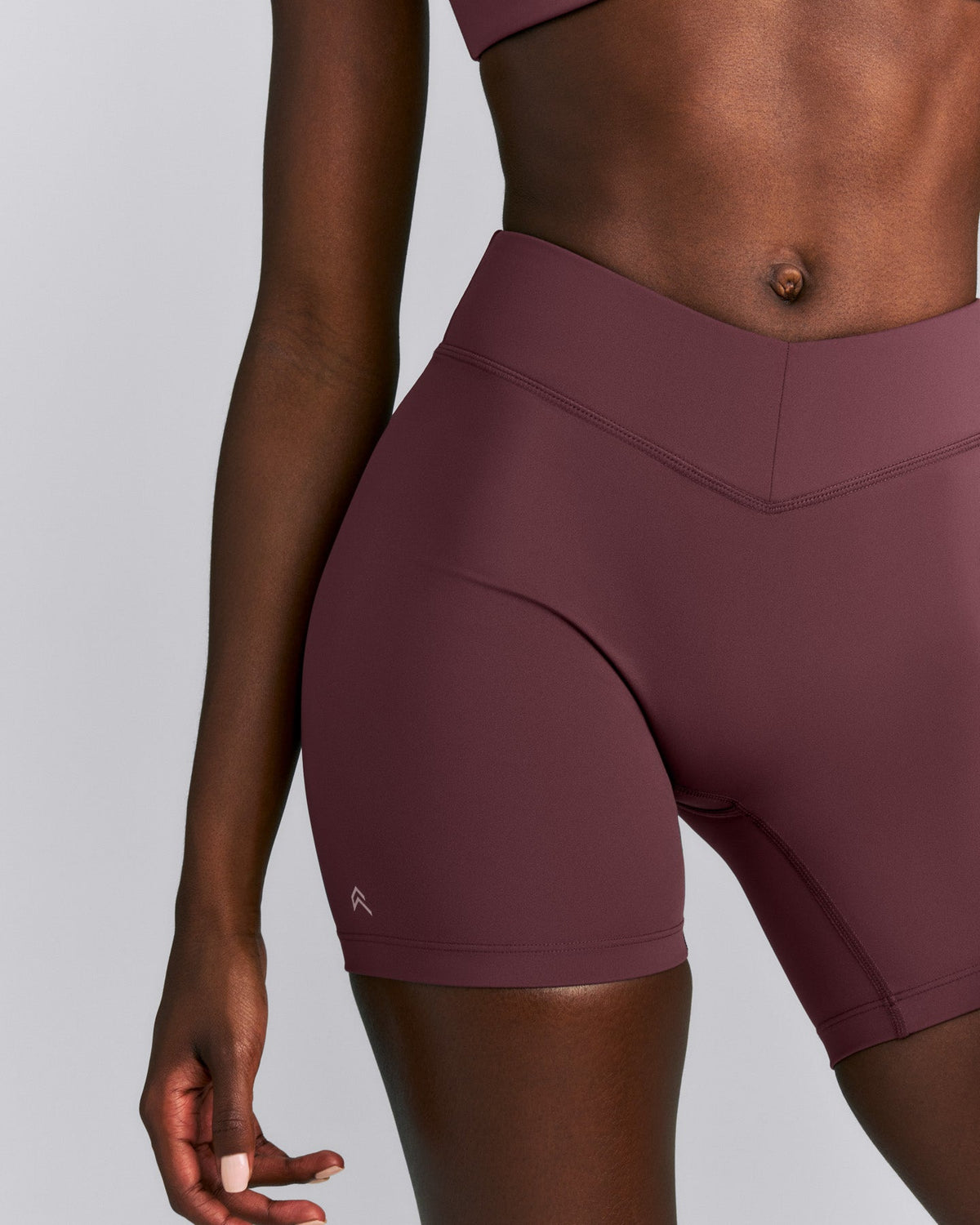 Oner Active UnifiedMove™ V Front Mid Rise Shorts 6" | Velvet Mocha