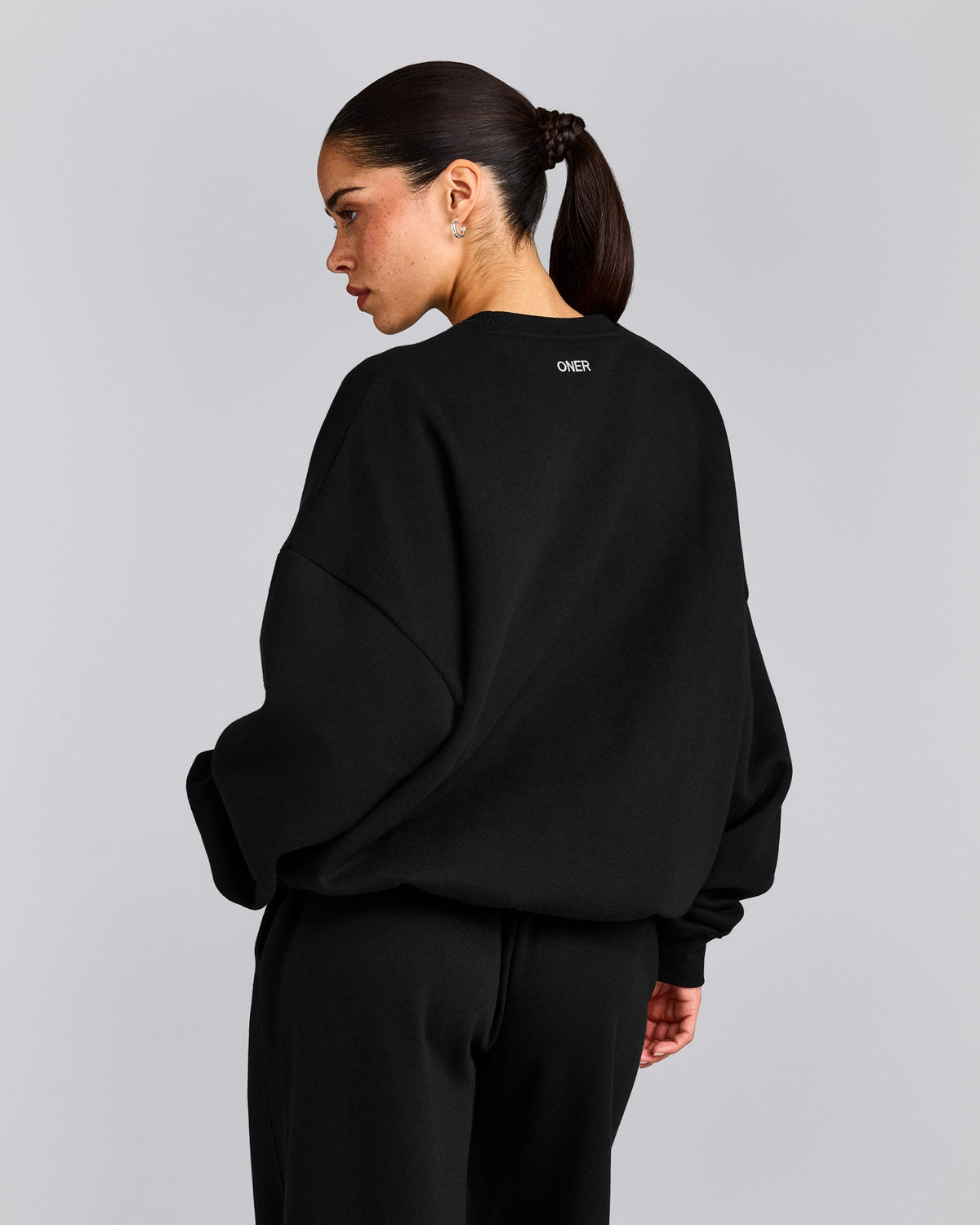 Oner Active Foundations All Season Crew Neck Sweatshirt | Black