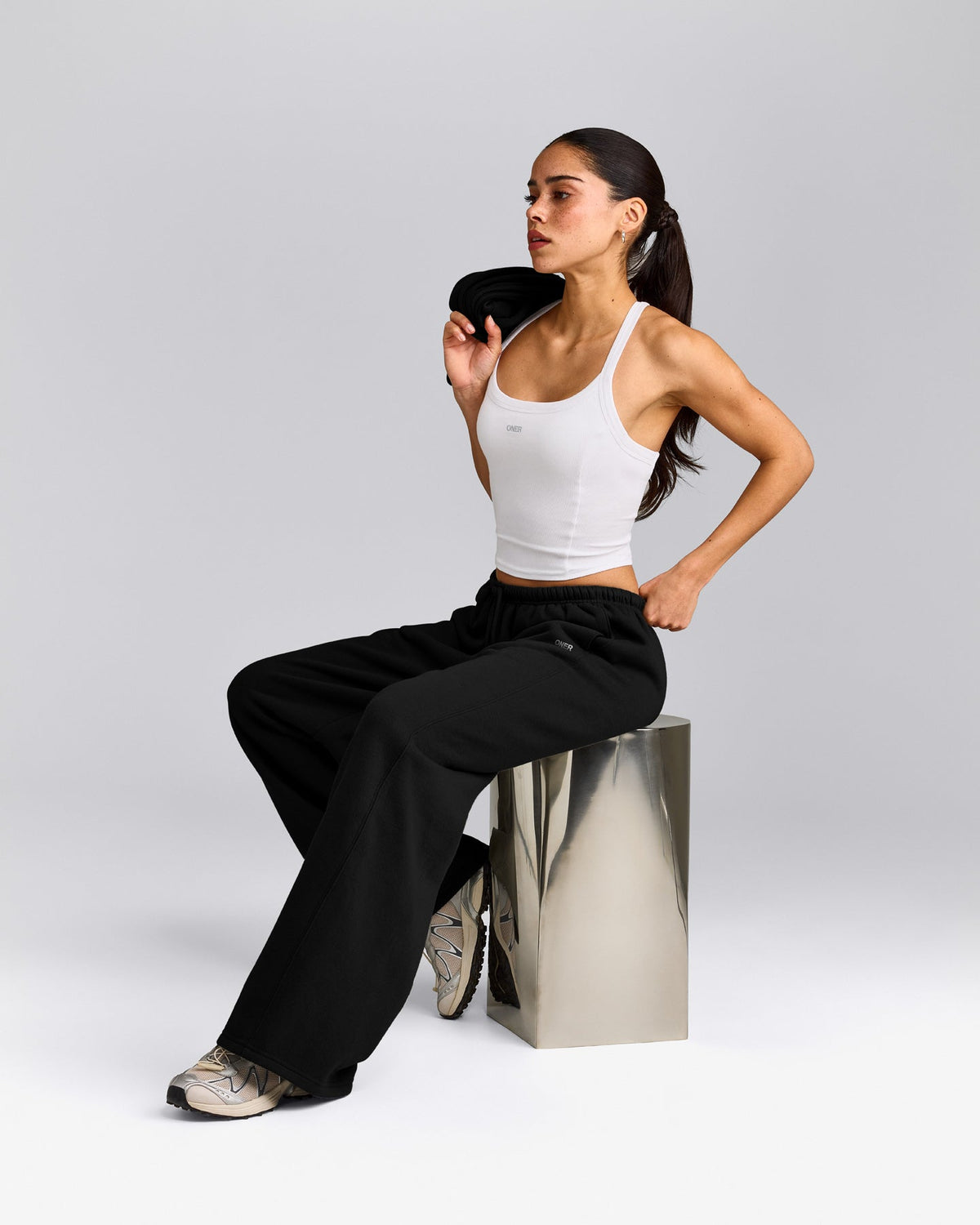 Oner Active Foundations All Season Straight Leg Sweatpants | Black